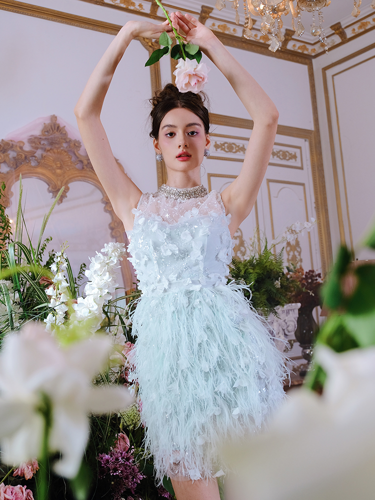 Three-dimensional Flowers And Feathers Diamond Chain Embellished Dress