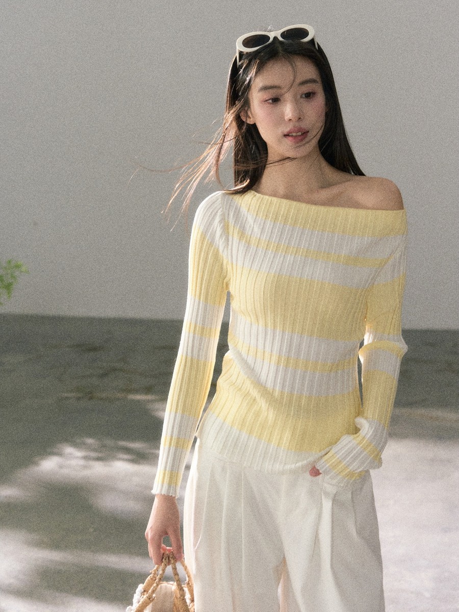 Lightweight Figure-flattering Knitted Top With Bright Stripes - Image 5